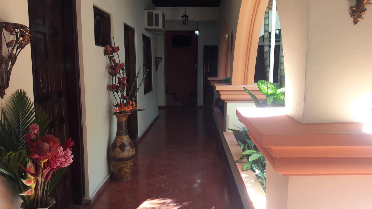 Hotel Acropolis Maya Copan Exterior photo